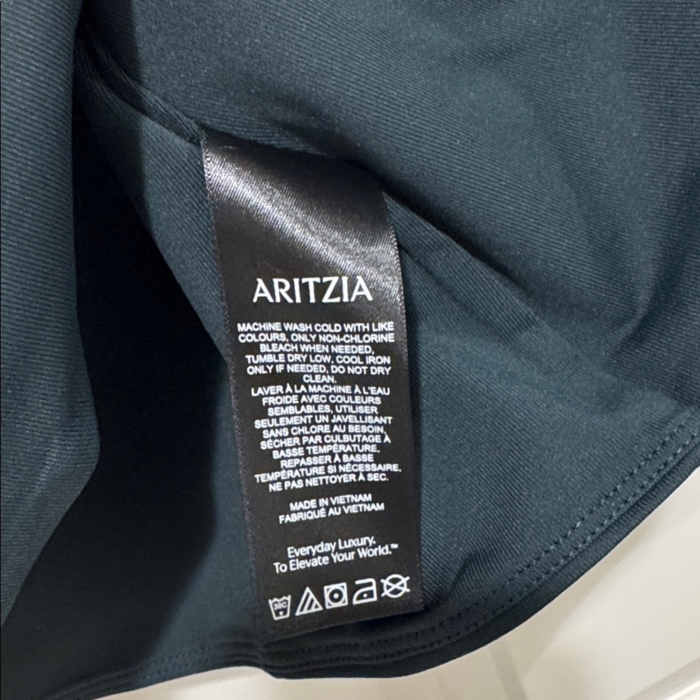 Aritzia Contour Green Boatneck Top - Picture 3 of 5